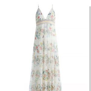 Alice + Olivia floral maxi dress size 12-14 beautiful nwot. Beautiful material!